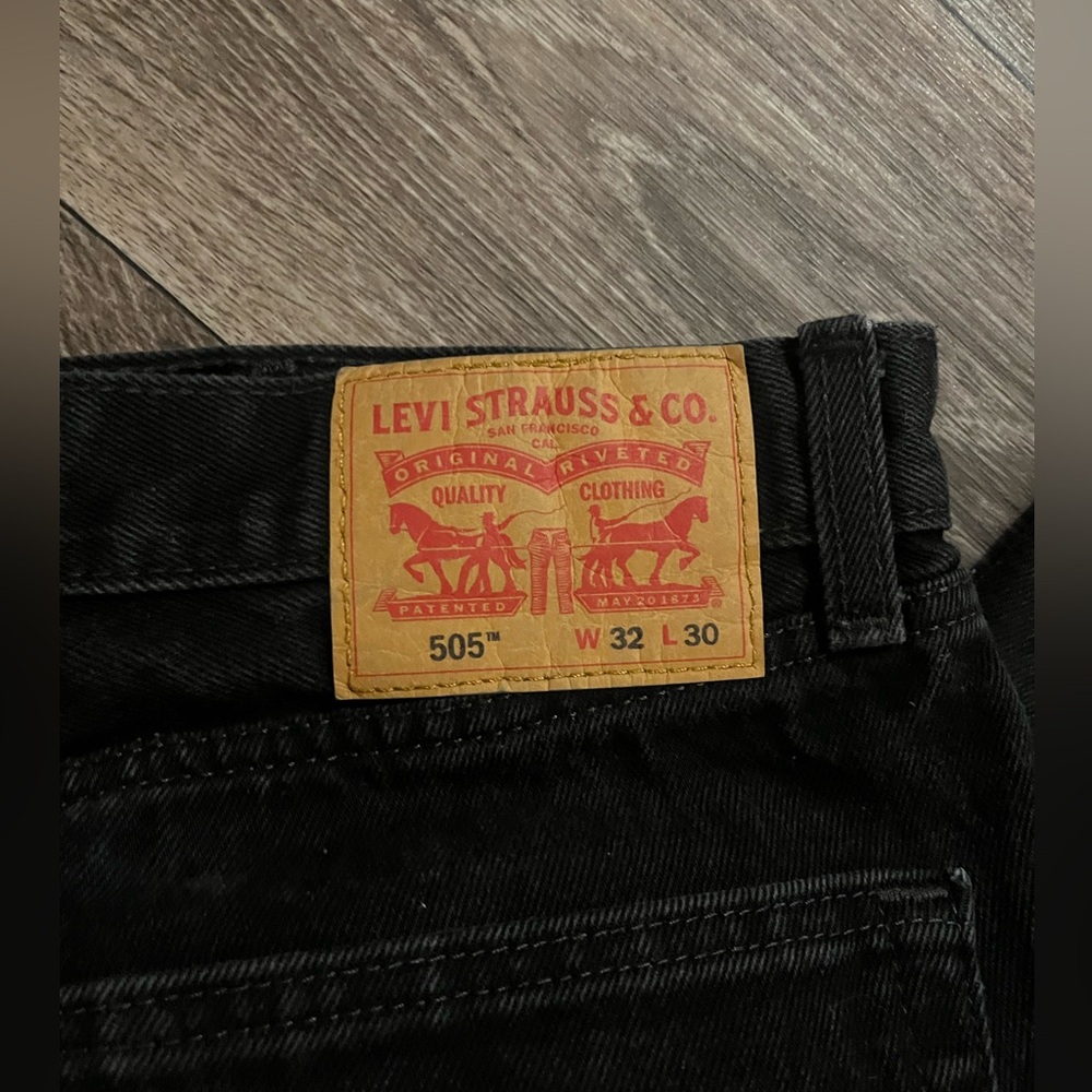 Black Levi jeans